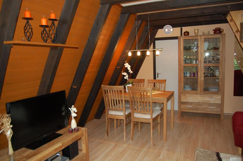 Ferienhaus Mit Seeblick فالدكيرشن المظهر الخارجي الصورة